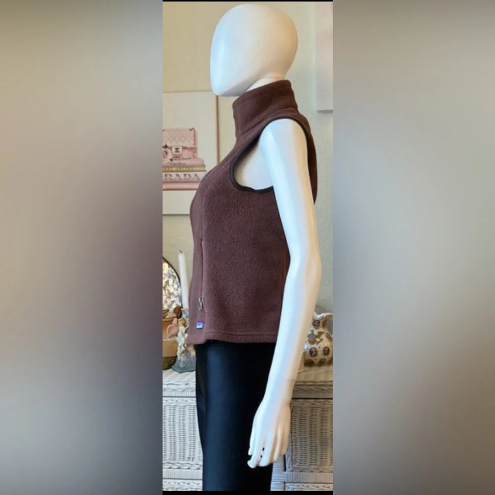 Patagonia fleece vest full zip chocolate brown color with black trim Size small - Picture 2 of 8